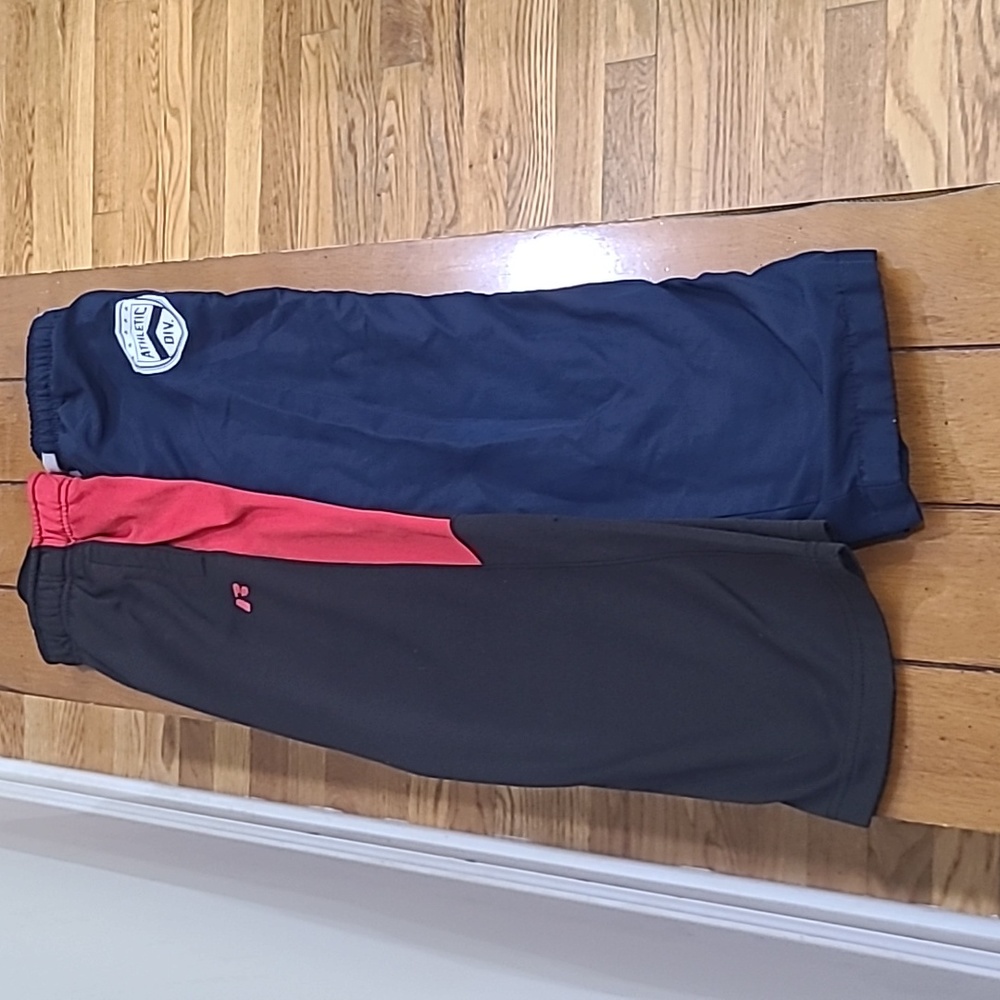 Boys althetic pants size 7/8
